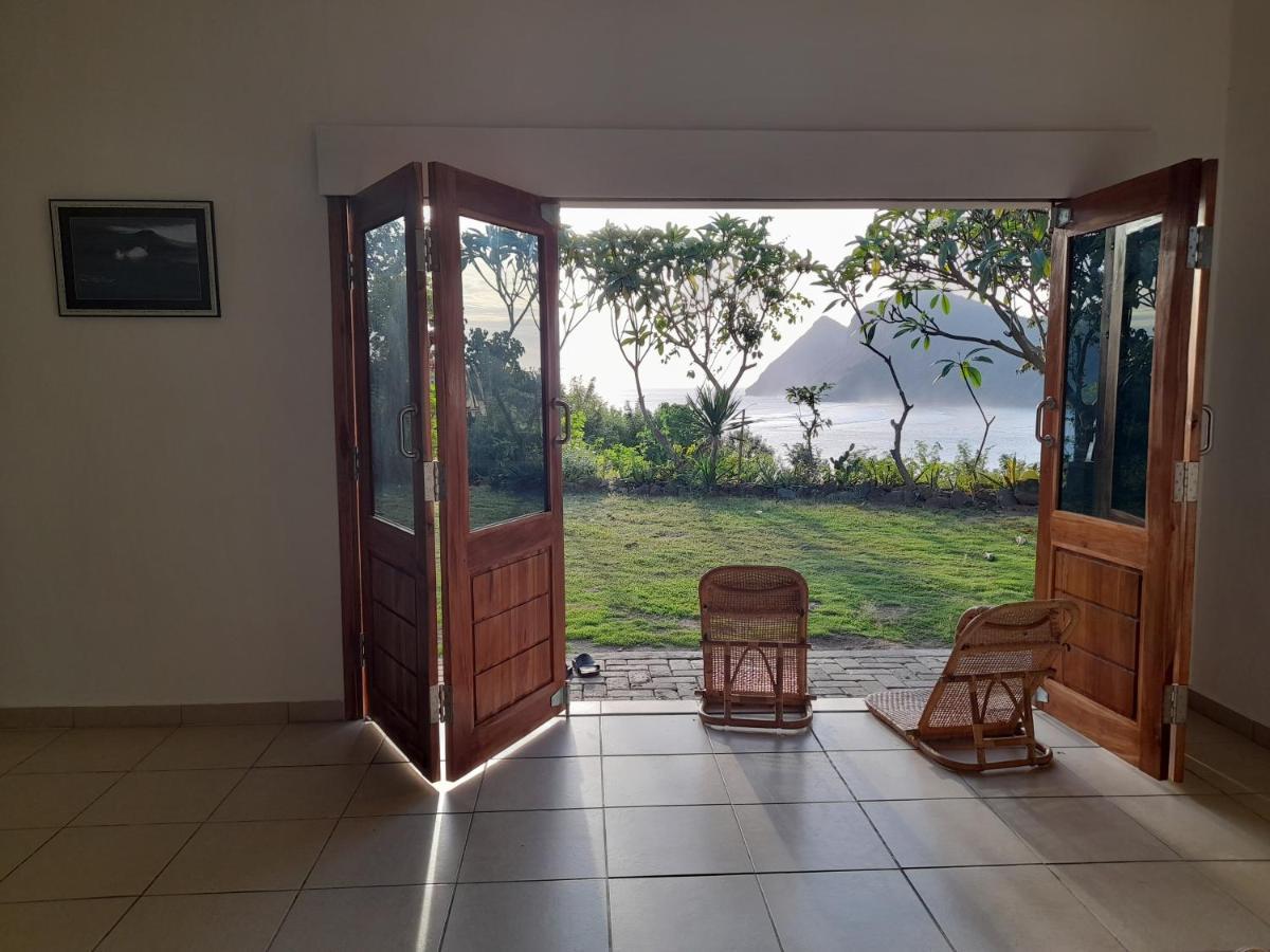 Merdeka House Maluk Ngoại thất bức ảnh